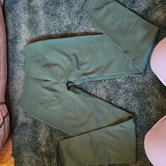 Alphalete Amplify Leggings